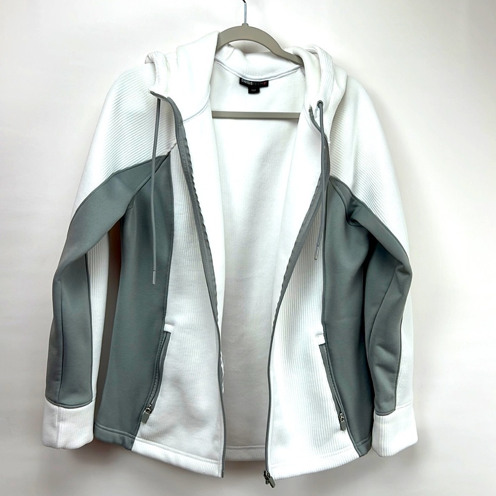 Swiss Tech Sweater white and gray color  size large.